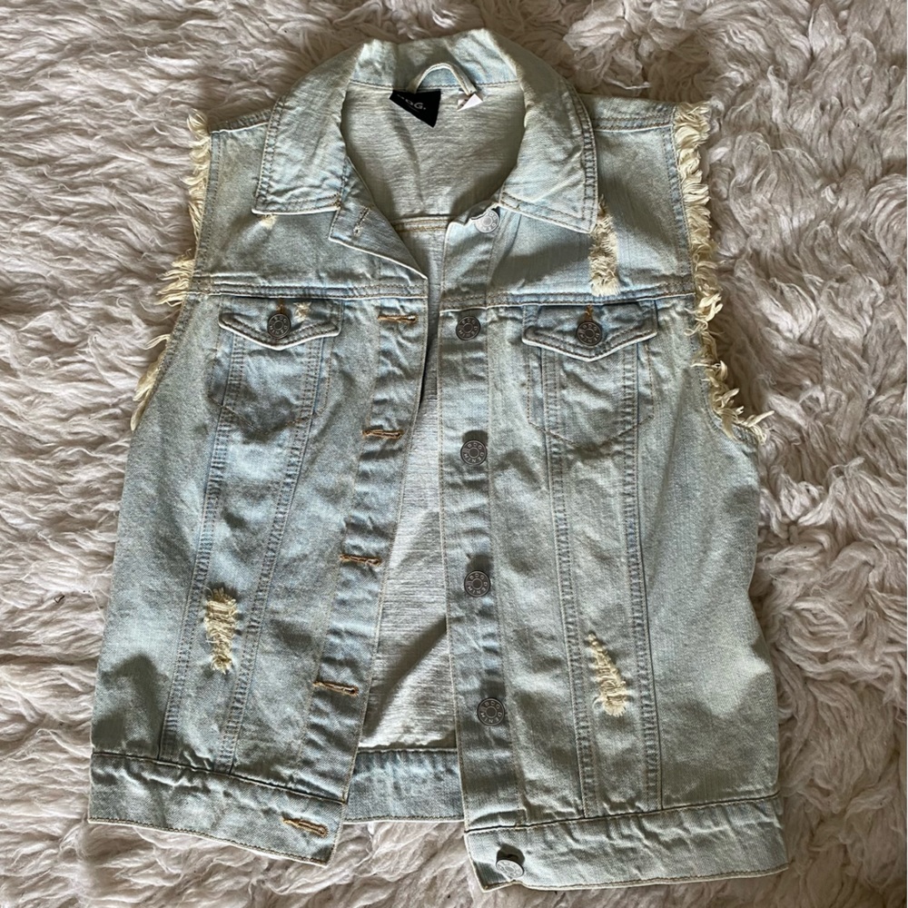 Jean Vest